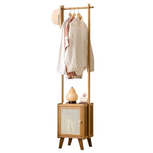 Perchero moderno de bambú y madera, mini, ultraestrecho, con mesita de noche para dormitorio. - Product Image 5