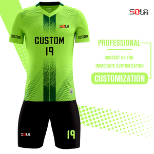Venta al por mayor personalizado niños uniforme de fútbol servicio OEM sublimación Maillot De fútbol chándal o Camisetas De Futbol Chandal Sets - Product Image 2