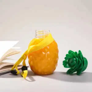 Individuelles Logo 500 ml Kunststoff Led-Licht Ananasbecher Glas Trinken Fruchtsaft-Wasserflasche mit Strohhalmen für Party