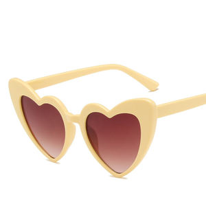 Gafas de Sol UNOC con Logotipo Personalizable, 7 Colores, Diseño de Corazón, Bisagras Metálicas, para Bodas y Fiestas, PC Blanco Rojo - Product Image 4