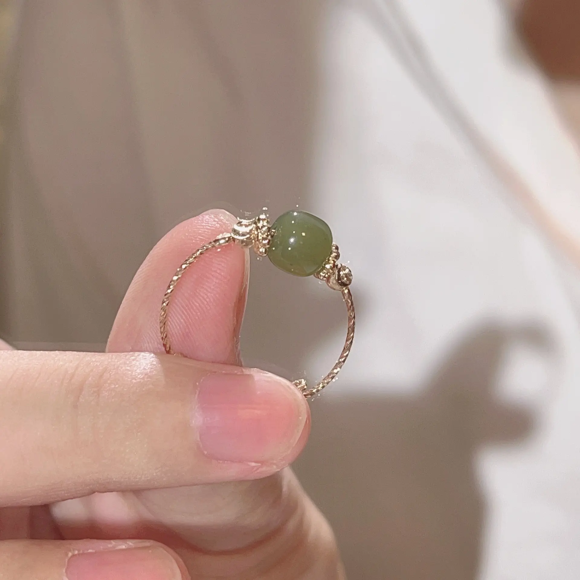 خاتم من المجوهرات الصينية مفتوح وقابل للضبط خاتم بأصابع من النحاس والرخام وخضراء كالقمر هدية للسيدات