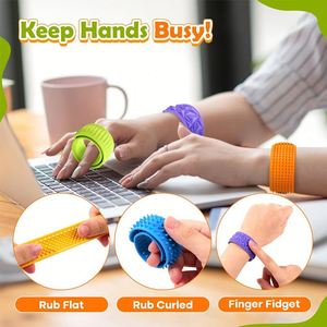 Juguetes antiestrés de silicona transfronterizos, juguete de descompresión tipo pulsera, pulsera sensorial de silicona para niños y adultos, anillo de silicona a presión - Product Image 2