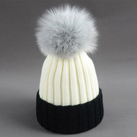 Offre Spéciale 2024 naturel tricoté boule de fourrure Pom Pom chapeau pour femme renard boule de cheveux à la mode hiver chaud chapeau femme