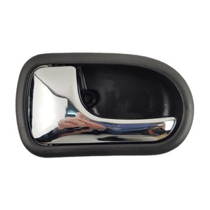 Poignée de porte intérieure noire en plastique pour Mazda 323 Familia II Haifuxing, pièce de rechange - Product Image 1