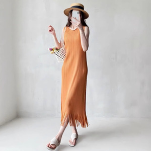 Robe décontractée pour femme, longueur genou, col rond, manches chauve-souris plissées Miyake, ourlet à franges, écologique, collection PY 2026 - Product Image 2