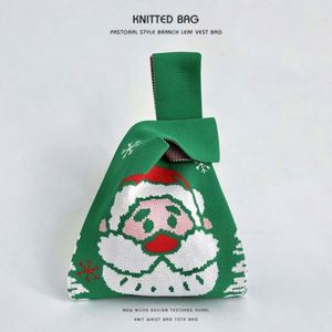 Bolso de Mano Tejido a Crochet con Rosas, Diseño Floral, Hecho a Mano, para Mujer, Navidad 2024 - Product Image 6