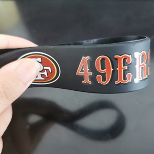 <span class=keywords><strong>Los</strong></span> <span class=keywords><strong>Angeles</strong></span> Chargers Custom NFLTeam bracciale bracciale in Silicone resistente tifoso di calcio celebrazione Set 2 Pack - Product Image 4