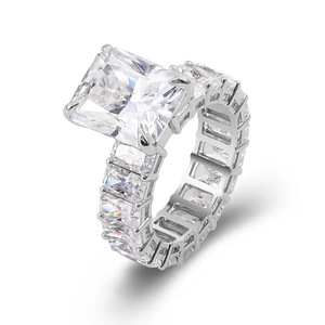 Anello con Design Geometrico Quadrato, Anello Creativo da Donna - Product Image 1