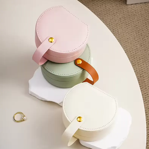 Boîte à bijoux ronde portable en cuir PU avec logo personnalisé, boîte à bijoux multifonctionnelle pour bagues, colliers, boîte de rangement - Product Image 2