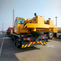 Grue sur camion 1010 KN.m QY25K5D avec flèche télescopique et télécommande