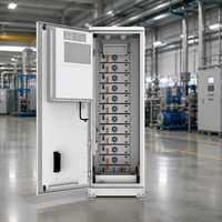 Système de stockage d'énergie tout-en-un Deye GE-F60 61,44 kWh 50 kW LiFePO4 ESS pour l'énergie solaire commerciale