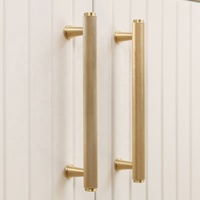Poignée moletée de luxe contemporaine en laiton massif pour armoire de cuisine, chambre, villa - Écologique, couleur personnalisable - Grande Vente