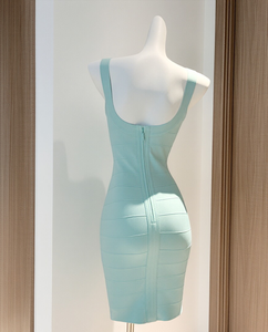 L4659- Abito da Sera Elegante di Alta Qualità, Stile Retrò, Senza Maniche, in Maglia Aderente, con Spalline Sottili, Mini Abito Aderente - Product Image 4