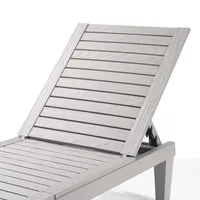 Chaise longue d'extérieur avec dossier réglable sur 5 niveaux et porte-gobelet dissimulé, chaises longues de patio en résine PP imperméables
