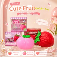 Groot formaat realistisch schattig perzik-aardbei PVC-knijpspeelgoed, superzachte fruitvormige ornamenten voor stressverlichting, 3+ jaar