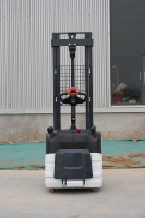 Gerbeur électrique à double profondeur 1,5t 1500kg 6m 3M pour allées étroites VNA, gerbeur de palettes pour entrepôt, batterie lithium 48V CE