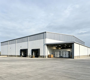 Soluciones Duraderas de Estructuras de Acero Prefabricadas para Almacenes, Fábricas, Hangares de Acero y Edificios de Almacenamiento al Aire Libre - Product Image 1