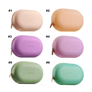 Sac de voyage cosmétique promotionnel, imperméable, en silicone, avec logo personnalisé, trousse de toilette personnalisée - Product Image 2