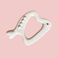 Outil d'acupression en céramique à la vitamine C de marque naturelle Gua Sha en forme de cuillère striée Fonction musicale pour le massage du corps et du visage