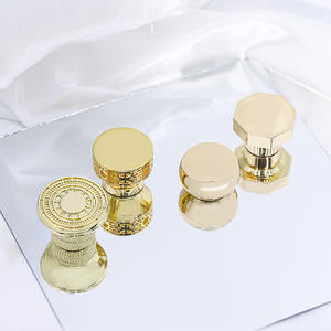 Vaporisateur de parfum en métal zamac au design de luxe couvercle du couvercle du bouchon à pression extérieur en alliage de <span class=keywords><strong>zinc</strong></span> logo personnalisé <span class=keywords><strong>prix</strong></span> avantageux - Product Image 3