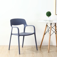 Chaise de salle à manger moderne pour restaurant, avec dossier épaissi et accoudoirs, style simple