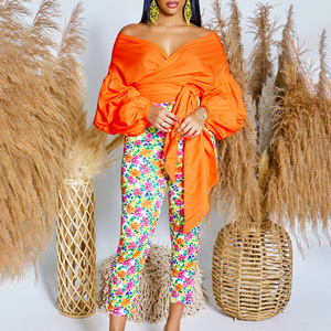 เสื้อยืดคอวีเซ็กซี่สำหรับผู้หญิงเสื้อยืดแขนพองผูกไขว้ไร้สายสีพื้นแฟชั่น - Product Image 3