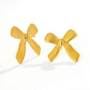 1 par de pendientes de aro con diseño de mariposa de acero inoxidable, diseño de mariposa en 3D, elegantes y versátiles, para boda - Product Image 4