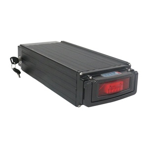 <span class=keywords><strong>Batterie</strong></span> de vélo électrique XRH Modèle 32E 18650 21700 pour <span class=keywords><strong>porte</strong></span>-bagages arrière <span class=keywords><strong>36V</strong></span> 48V 52V 20Ah 30Ah 40Ah avec support de bagages et feu arrière Li-ion BMS Électrique - Product Image 3