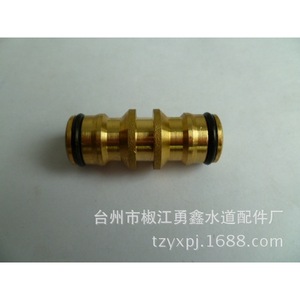 Brass Water Pipe Connector Two Way Nipple For Agriculture 2.5 Bar Pressure - Product Image 3