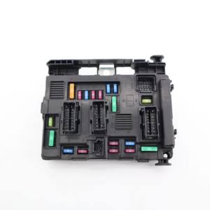 Boîte à fusibles 9650618280 6500.Y3 pour PEUGEOT 206 307 Partner - Product Image 1