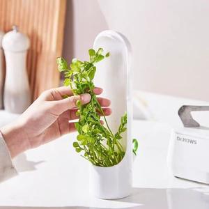 Nouveau LM Classic Herb Saver Premium : Boîte de conservation des herbes aromatiques pour garder les légumes frais, préservateur de saveurs pour réfrigérateur LM25140 - Product Image 6