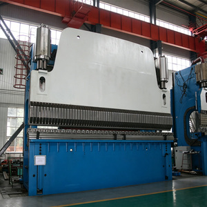 Presse plieuse industrielle <span class=keywords><strong>d</strong></span>'<span class=keywords><strong>occasion</strong></span> robuste pour le pliage de tôles métalliques - Product Image 1