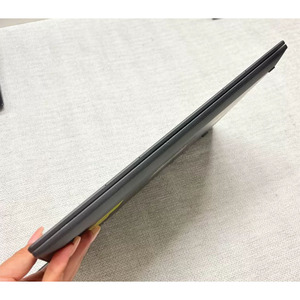 โน้ตบุ๊ก Lenovo ThinkPad X1 Carbon ขนาด 14 นิ้ว หน้าจอ FHD รุ่นที่ 10 Gen8 Core I5 แรม 16GB SSD 512GB น้ำหนักเบา สำหรับธุรกิจ ThinkPad - Product Image 3