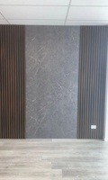 Panneau mural intérieur WPC brillant effet pierre haut de gamme, imperméable et ignifuge, en charbon de bambou pour la maison, le bureau et l'habitat