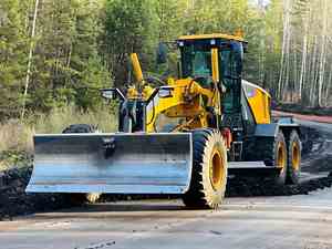 Motoniveladora 4260D 20T con Motor de 190hp, Cuchilla Delantera y Ripper Trasero en Venta - Product Image 3