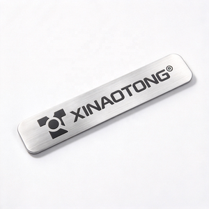 Placa de Identificación Metálica Personalizada con Nombre en Relieve 3D, con Pin, de Aluminio Anodizado, para la Identificación de Empleados de la Empresa - Product Image 6