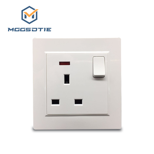 Modern Light Wall Switch 13A uk switched socket with indicator Electric for Home White Copper Metal Plastic Color Material