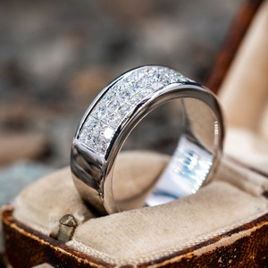 T0539 Anello con Diamante Taglio Principessa in Oro Bianco, Fede Nuziale Classica da Donna, Diamanti Naturali Colore D - Product Image 5