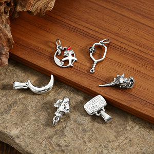 Iconos del Viaje Diario | Dijes de Avión y Cámara de Acero Inoxidable Chapados en Oro PVD de 18K para la Creación de Joyería DIY |   Colgantes Impermeables - Product Image 6