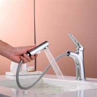 Robinet Mitigeur Moderne Monotrou Doré Brossé Extensible pour Eau Chaude et Froide, à Poser sur Comptoir pour Meubles de Salle de Bain, Lavabos et Plans de Travail 34780