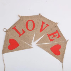 Ventas directas de fábrica Decoración colorida Suministros para fiestas Banderín Yute Banner LOVE Triángulo o forma especial Cadena Arpillera Bunting Flag - Product Image 4