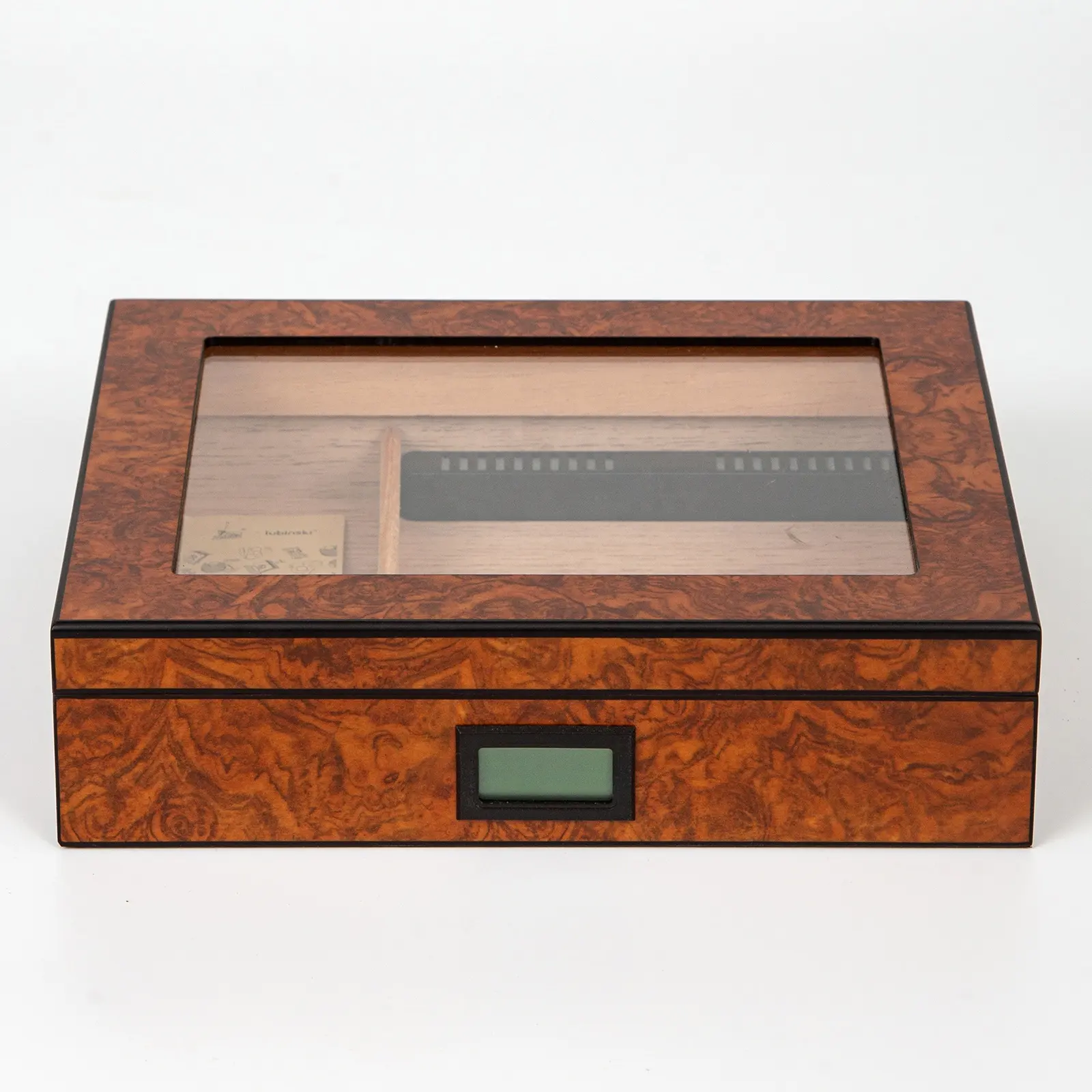 Caja de cigarros de lujo Humidor de madera de cedro Juego de regalo Caja Humidor de cigarros superior de vidrio de madera hecho a mano para rehumidificación