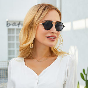 Gafas de sol Steampunk personalizadas con montura pequeña para mujer, lentes redondas negras de PC, protección UV400, estilo Instagram, moda urbana - Product Image 5