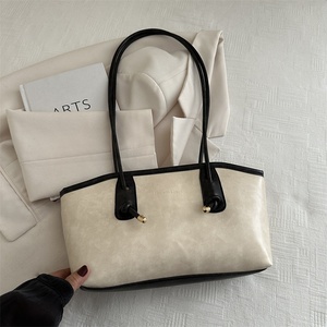 <span class=keywords><strong>Sac</strong></span> fourre-tout <span class=keywords><strong>de</strong></span> luxe rétro en PU grande capacité pour <span class=keywords><strong>femme</strong></span>, idéal pour le printemps, à porter à l'épaule ou à la main - Product Image 6
