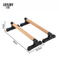 LEAJOY Nouveau type de barres parallèles de gym avec poignées en bois de hêtre, robustes et durables, design triangulaire, noir/rouge, pour la maison/la salle de sport/l'extérieur