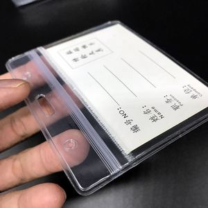 Clip para Tarjetas de Identificación Siy581, Porta Tarjetas de Identificación de Vinilo Transparente para Ferias Comerciales y Médicas con Bolsillo con Cremallera - Product Image 2