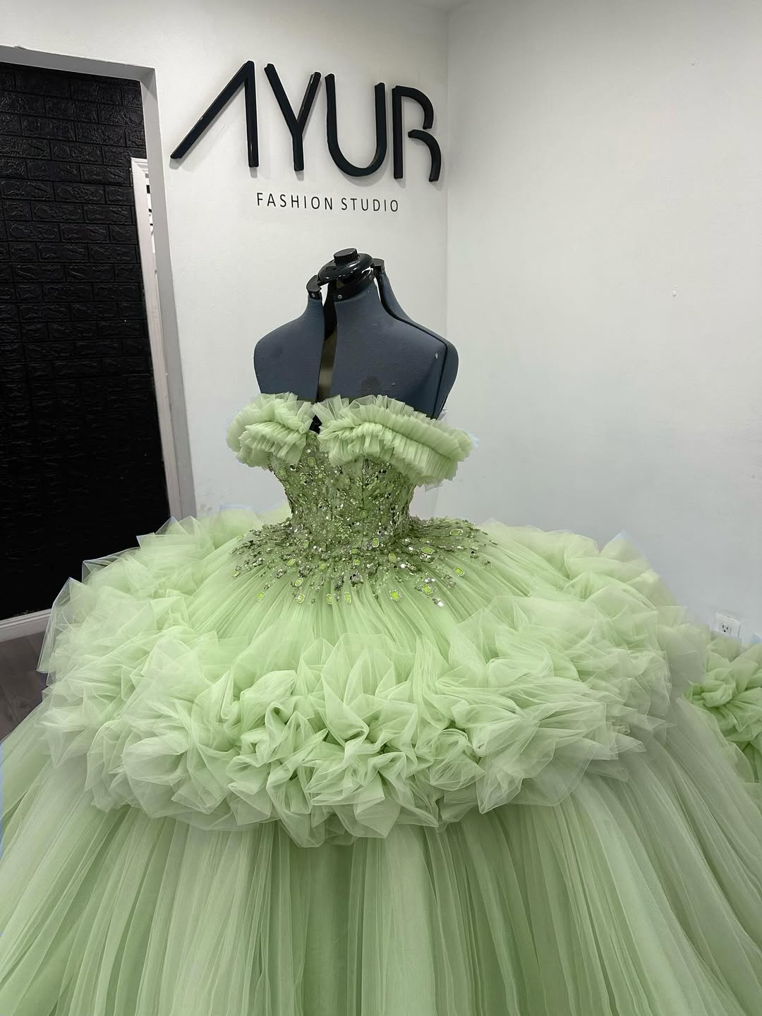 lime green quince dress Light Green Quinceanera Dresses Ball Gown 3D Butterfly Flower Appliques Sweet 16