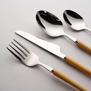 Bán buôn hiện đại phong cách nhà hàng <span class=keywords><strong>Flatware</strong></span> sets tùy chỉnh 18/10 di động thiết lập dao kéo gỗ xử lý cho bữa ăn tối - Product Image 3