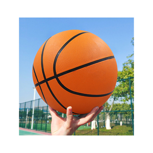 Logo personalizzato 23cm di basket in pelle con copertura PU per la scuola di educazione fisica sport allenamento a colori stampati - Product Image 1