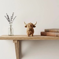 Statue en bois de vache des Highlands sculptée à la main - Décoration minimaliste de bureau et d'étagère, cadeau artisanal unique, sculpture d'animal de ferme mignonne